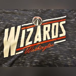 NWT Washington Wizards v-neck Size: L.